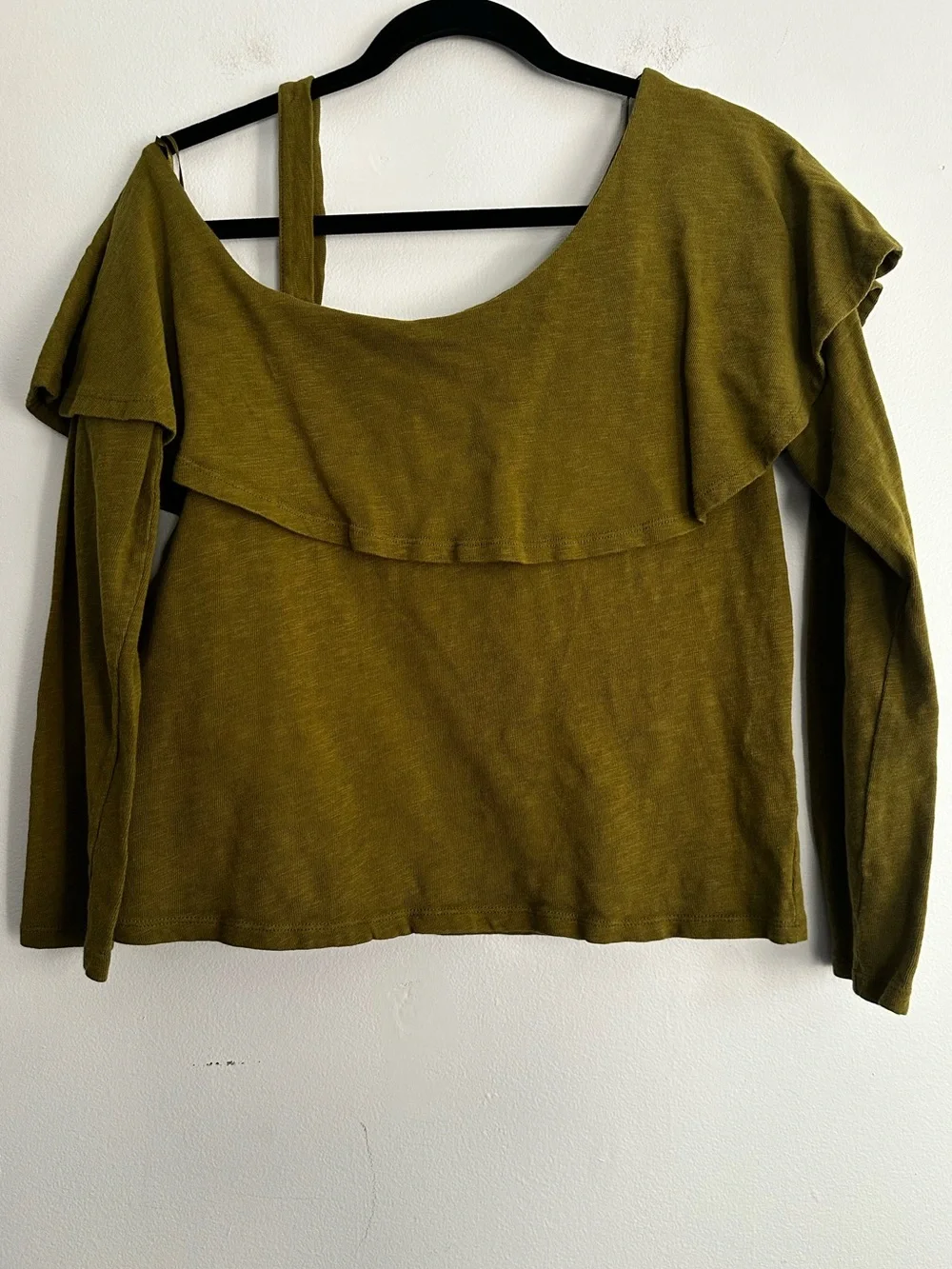 Postmark Anthropologie Olive Green Off-Shoulder Ruffle Top Size Large - Picture 4 of 9